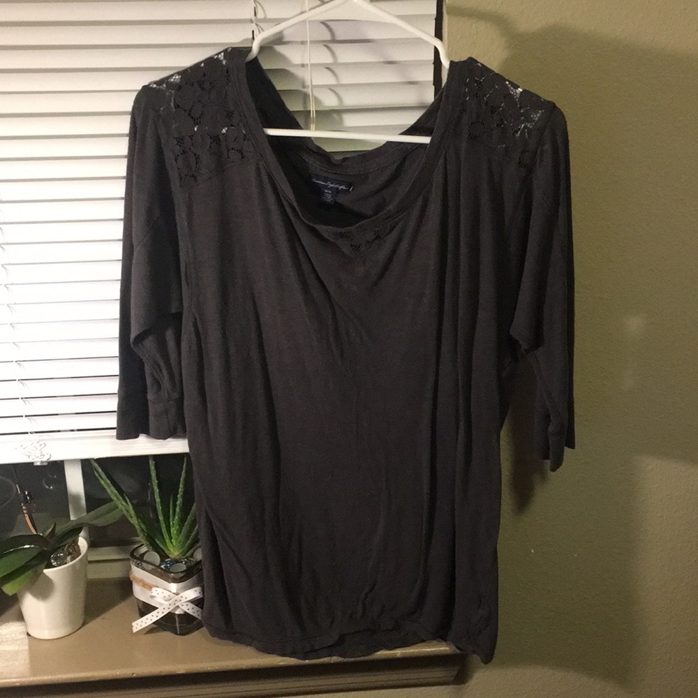 American eagle 3/4 sleeve shirt